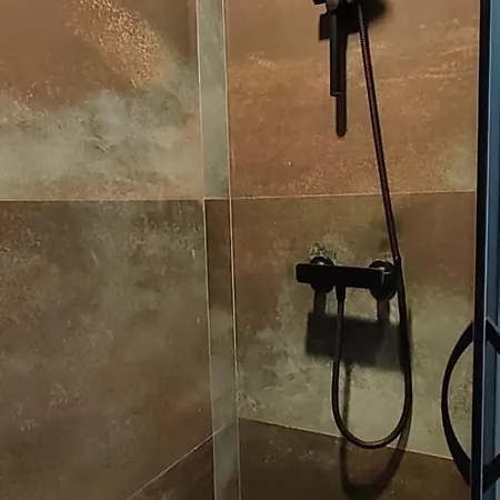 Apartment Gam